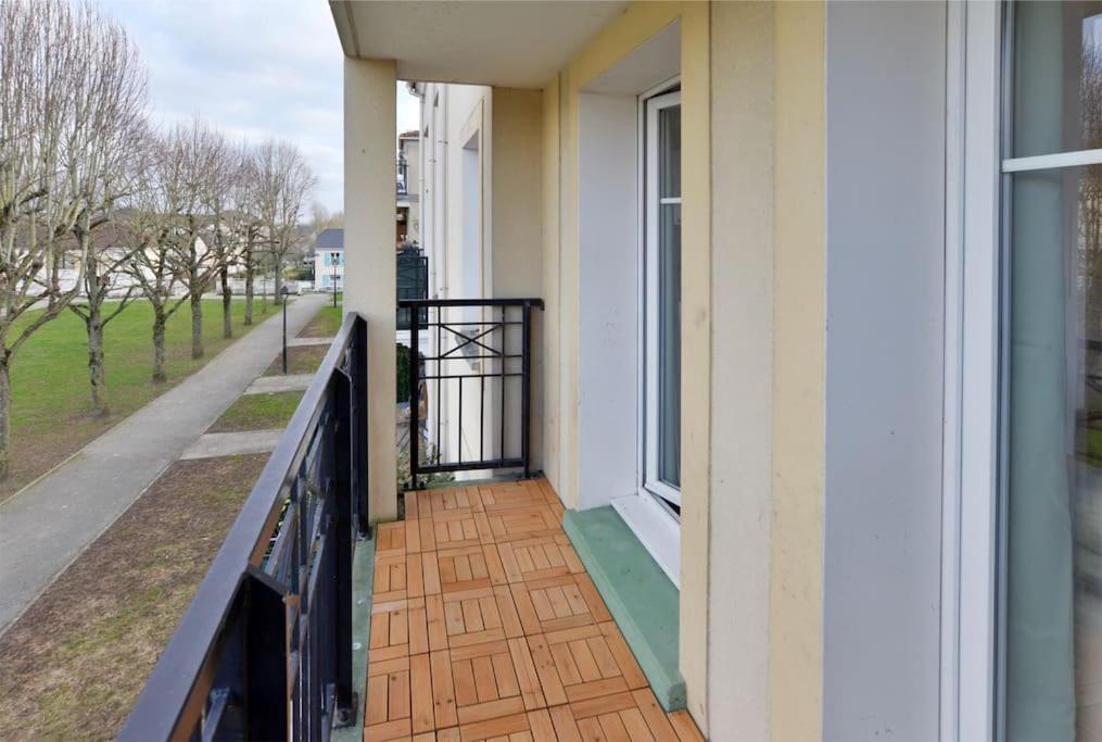 Appartamento Sesame Duplex Disneyland Paris Netflix 6 Personnes Et 1 Bebe Avec Parking Bailly-Romainvilliers Esterno foto